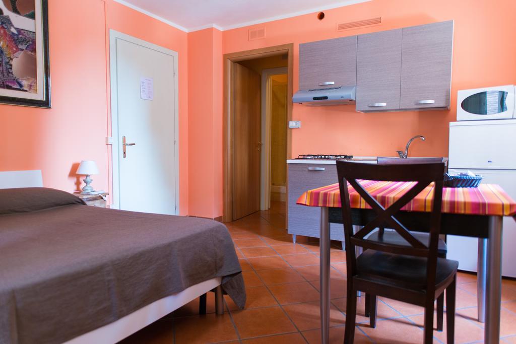 Al Cardinale Rooms & Studios Lukka Zewnętrze zdjęcie